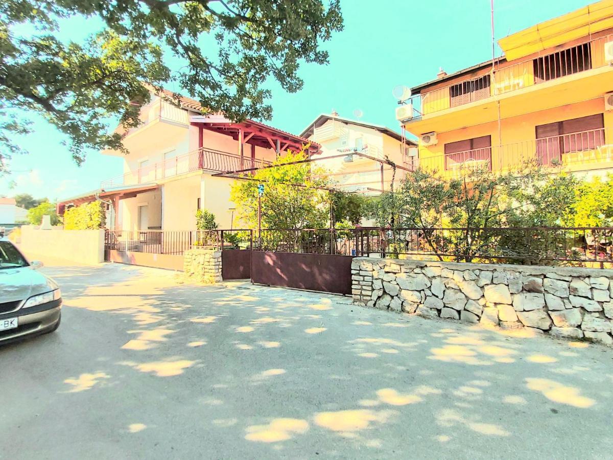 Apartman Arija-Pino โวดีเซ ภายนอก รูปภาพ